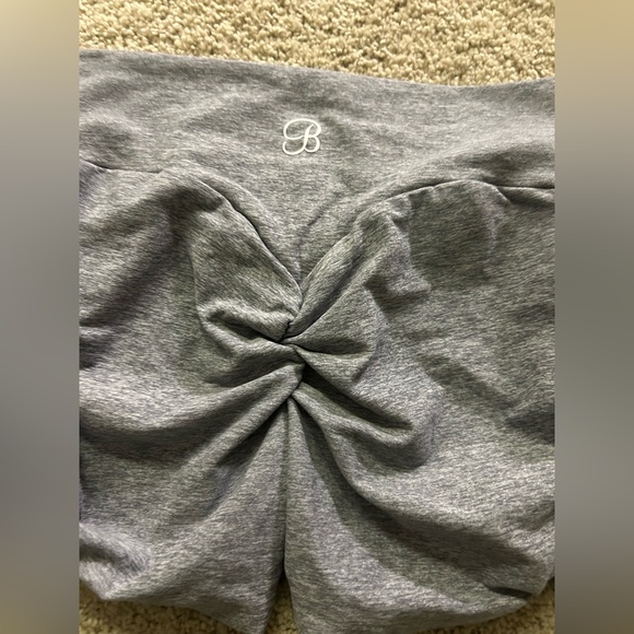 Bombshell Sportswear CONTOUR TOGGLE SHORTS in Cloud - Picture 5 of 6